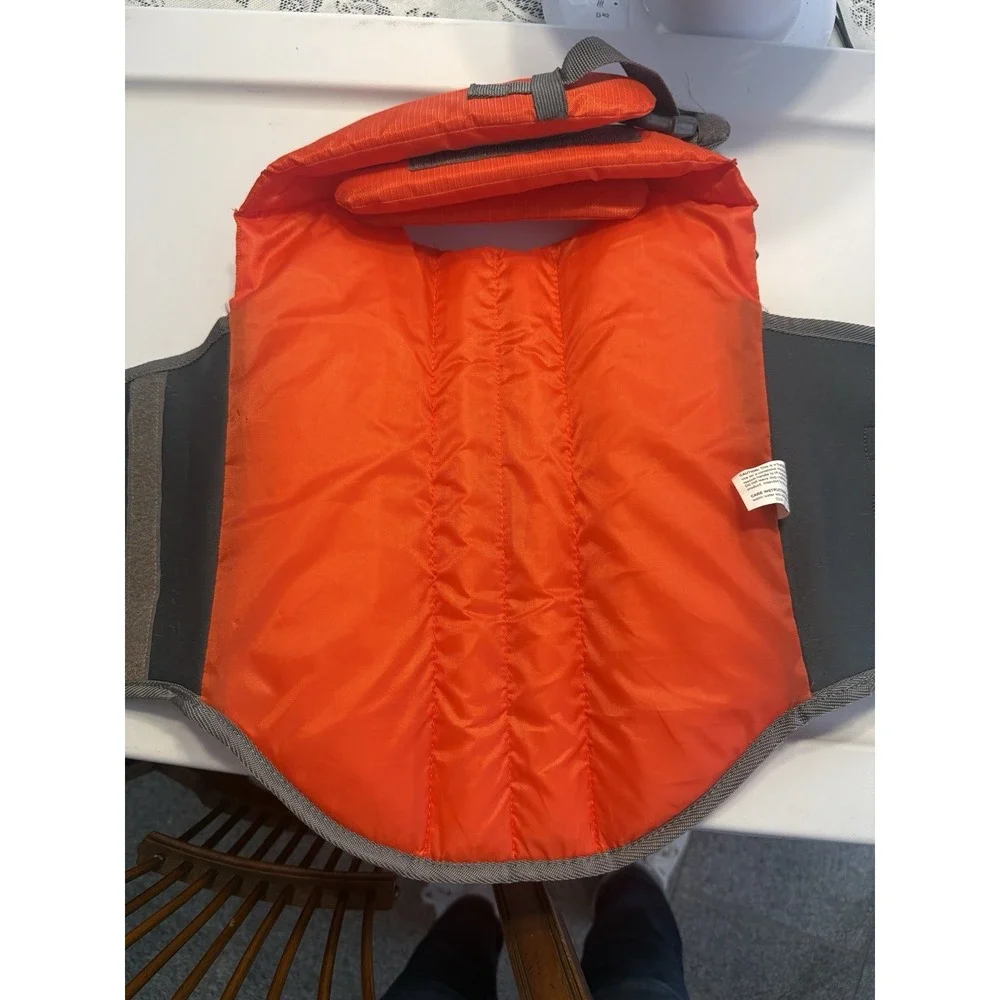 Outward Hound Dog Life Jacket - MEDIUM - Safe Swimming Boating Preserver